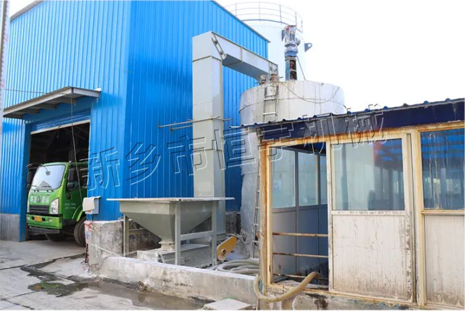 z型提升機(jī)客戶現(xiàn)場